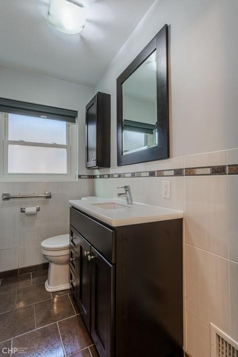 8807 S Ridgeland Ave, Chicago, IL 60617 photo 14