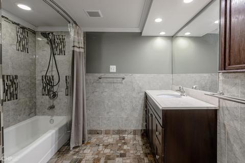 8807 S Ridgeland Ave, Chicago, IL 60617 photo 28