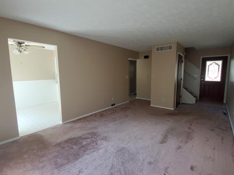 1711 King Dr #B, Normal, IL 61761 photo 5