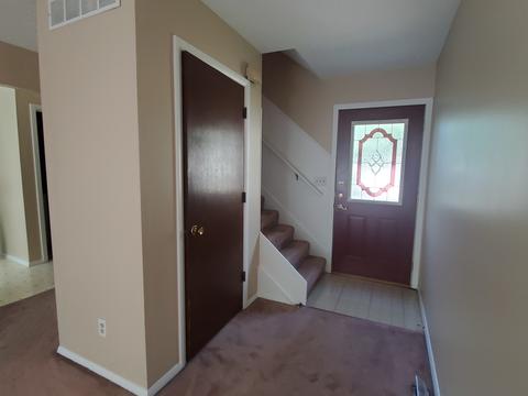 1711 King Dr #B, Normal, IL 61761 photo 4