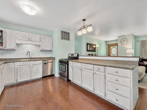 22 Hampton Rd, Montgomery, IL 60538 photo 7