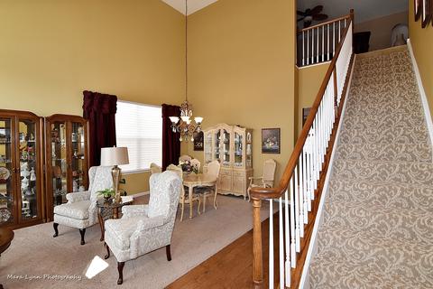3866 Valhalla Dr, Elgin, IL 60124 photo 3