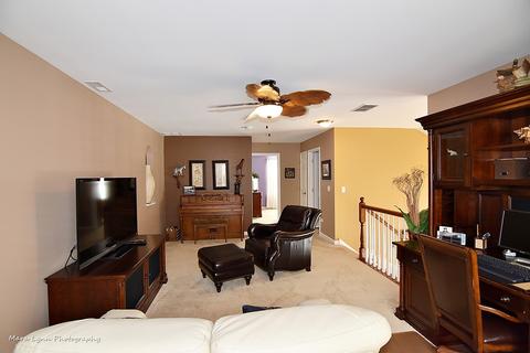 3866 Valhalla Dr, Elgin, IL 60124 photo 28