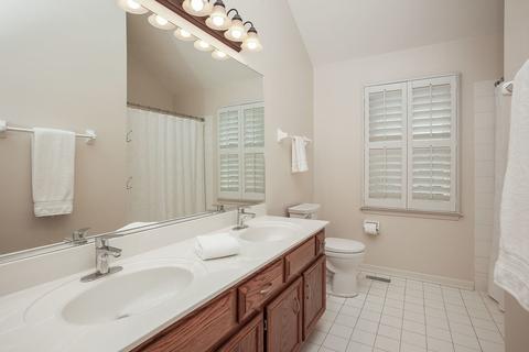 1520 Spero Ct, Wheaton, IL 60187 photo 18