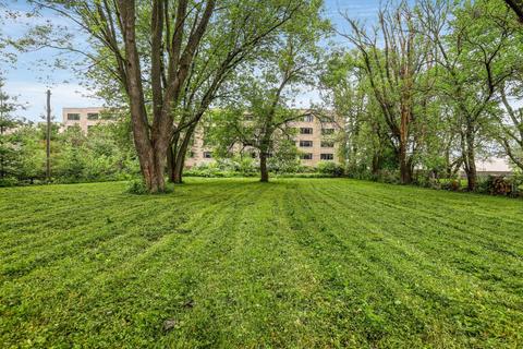 1086 Everett Ln, Des Plaines, IL 60018 photo 21