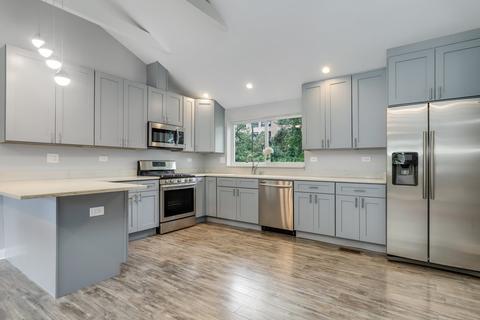 1086 Everett Ln, Des Plaines, IL 60018 photo 7