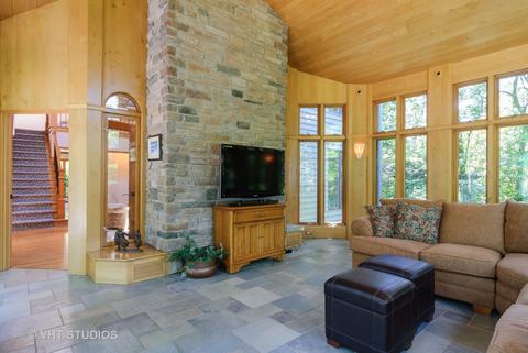 2 S370 Madison St, Wheaton, IL 60189 photo 13