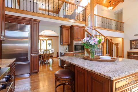 2 S370 Madison St, Wheaton, IL 60189 photo 10
