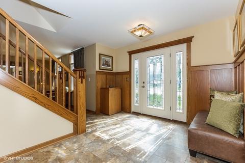 16050 S Dan Oconnell Dr, Plainfield, IL 60586 photo 3