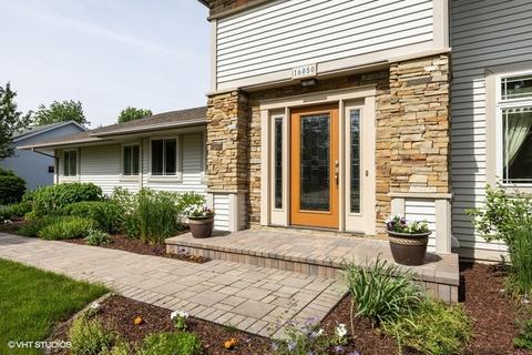 16050 S Dan Oconnell Dr, Plainfield, IL 60586 photo 2