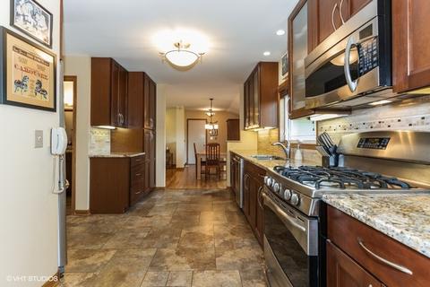 16050 S Dan Oconnell Dr, Plainfield, IL 60586 photo 7