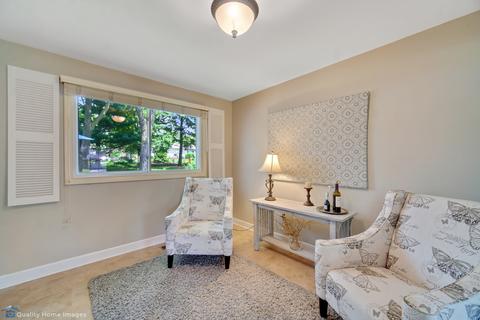 1241 Downing Ct, Wheaton, IL 60189 photo 6
