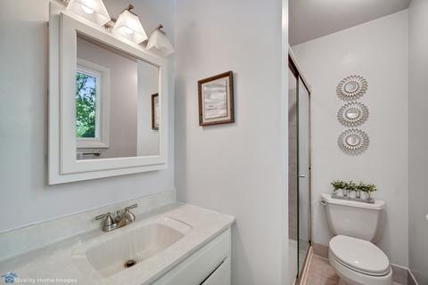 1241 Downing Ct, Wheaton, IL 60189 photo 17