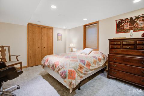 2 S240 Center Ave, Wheaton, IL 60189 photo 18