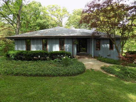2 S240 Center Ave, Wheaton, IL 60189 photo 1
