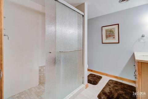 2 S240 Center Ave, Wheaton, IL 60189 photo 19