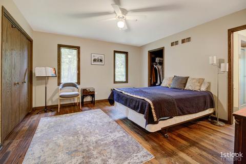 2 S240 Center Ave, Wheaton, IL 60189 photo 11