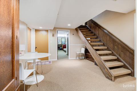 2 S240 Center Ave, Wheaton, IL 60189 photo 16