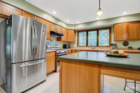 2 S240 Center Ave, Wheaton, IL 60189 photo 6