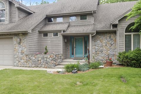 2012 S Morris Ave, Bloomington, IL 61704 photo 1