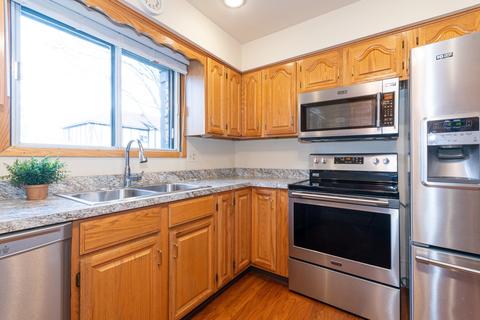 865 Sheldon Ct #A, Wheaton, IL 60189 photo 7