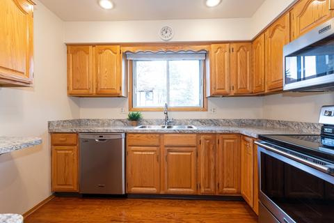 865 Sheldon Ct #A, Wheaton, IL 60189 photo 8