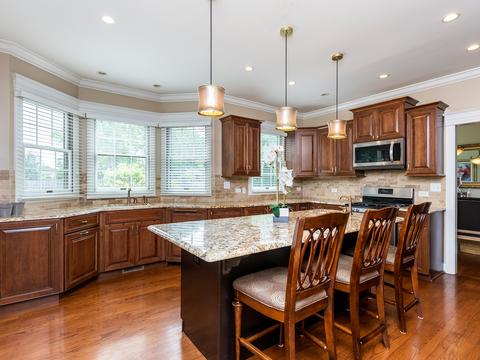 857 Dedham Ln, Bartlett, IL 60103 photo 5