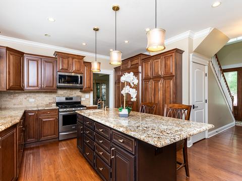 857 Dedham Ln, Bartlett, IL 60103 photo 6