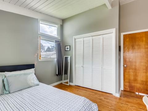 331 Radcliffe Ave, Des Plaines, IL 60016 photo 14