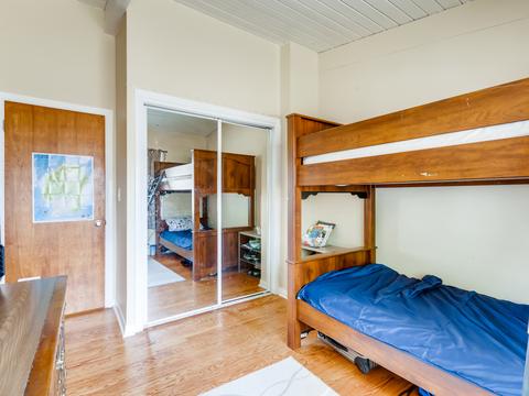 331 Radcliffe Ave, Des Plaines, IL 60016 photo 16