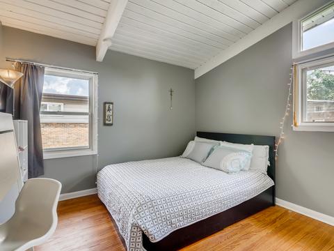 331 Radcliffe Ave, Des Plaines, IL 60016 photo 13