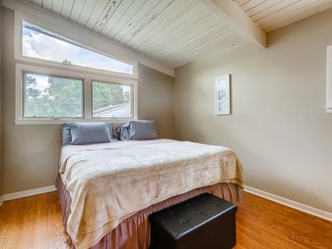 331 Radcliffe Ave, Des Plaines, IL 60016 photo 10
