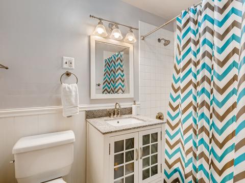 331 Radcliffe Ave, Des Plaines, IL 60016 photo 17