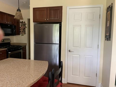 913 Valley Stream Dr, Wheeling, IL 60090 photo 8
