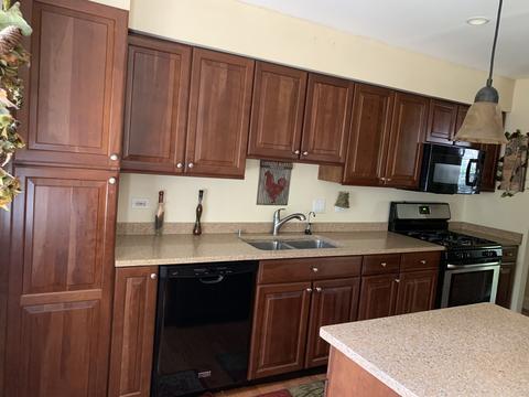 913 Valley Stream Dr, Wheeling, IL 60090 photo 5