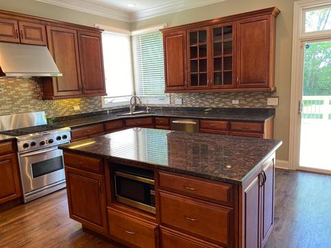 6108 Whiting Dr, Mchenry, IL 60050 photo 9