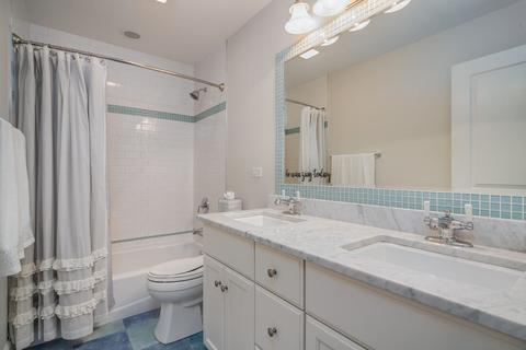244 E Oneida Ave, Elmhurst, IL 60126 photo 25