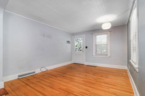 1005 E Taylor St, Bloomington, IL 61701 photo 7