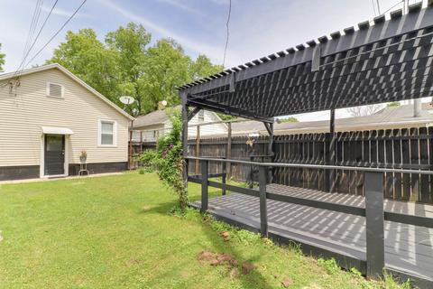 1005 E Taylor St, Bloomington, IL 61701 photo 29