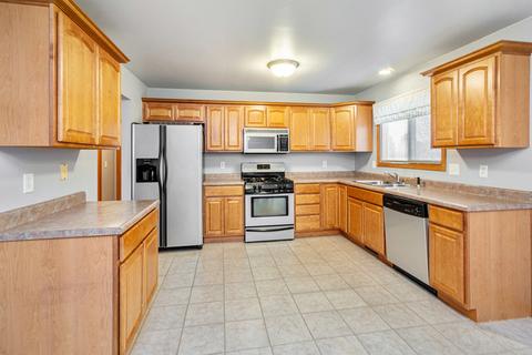 2152 Locust Rd, Morris, IL 60450 photo 2