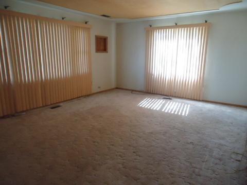 407 E Front St, Roanoke, IL 61561 photo 8