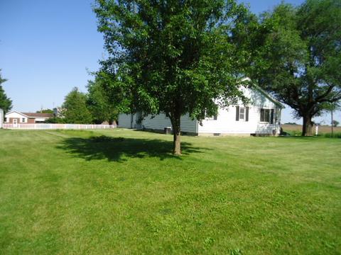 407 E Front St, Roanoke, IL 61561 photo 31