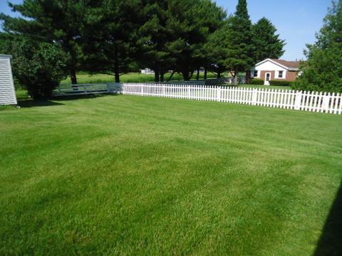 407 E Front St, Roanoke, IL 61561 photo 32