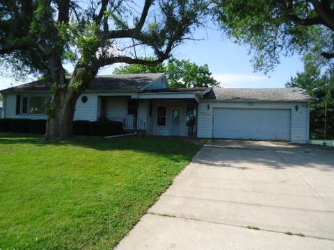 407 E Front St, Roanoke, IL 61561 photo 2