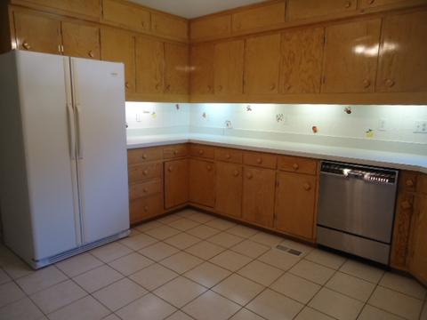 407 E Front St, Roanoke, IL 61561 photo 6