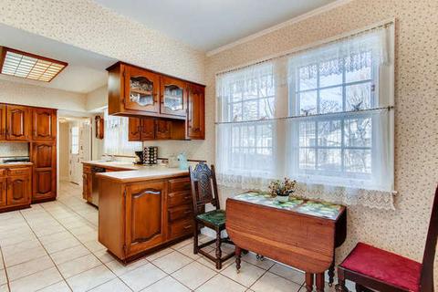 402 River Bluff Rd, Elgin, IL 60120 photo 14