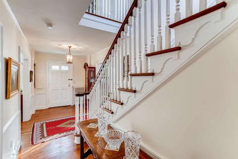 402 River Bluff Rd, Elgin, IL 60120 photo 5