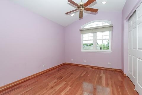 805 Seacrest Ln, Bartlett, IL 60103 photo 17