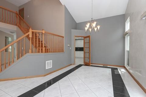 805 Seacrest Ln, Bartlett, IL 60103 photo 6