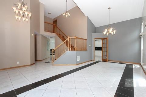 805 Seacrest Ln, Bartlett, IL 60103 photo 4